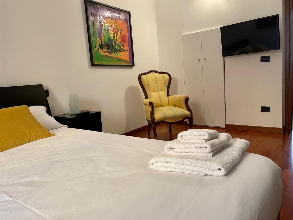 La Casa Di Ringhiera In Sarpi-Sempione-Moscova Apartment มิลาน ภายนอก รูปภาพ